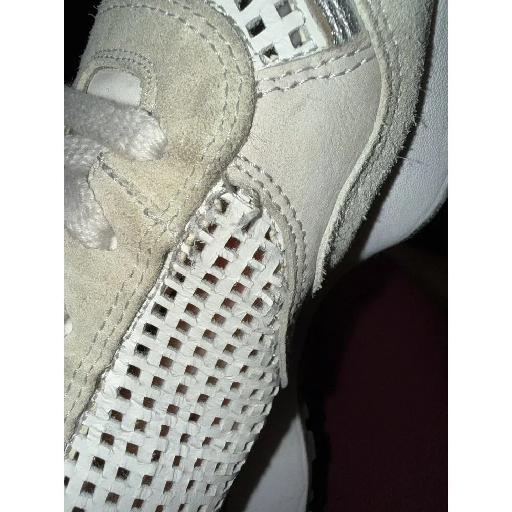 Accent mesh leather